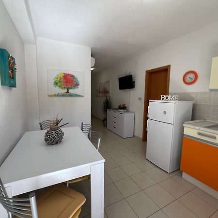 Apartment Viola Supetar Ngoại thất bức ảnh