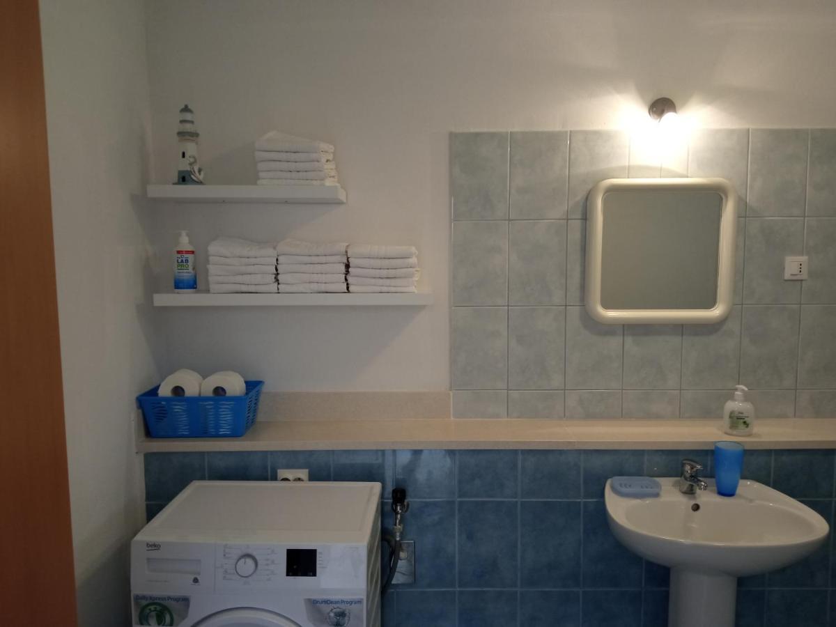Apartment Viola Supetar Ngoại thất bức ảnh