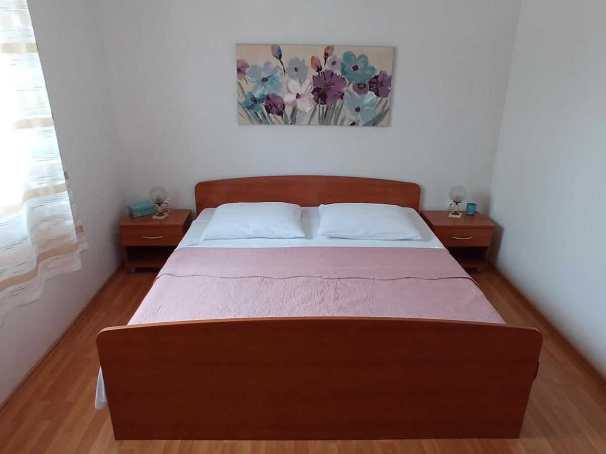 Apartment Viola Supetar Ngoại thất bức ảnh