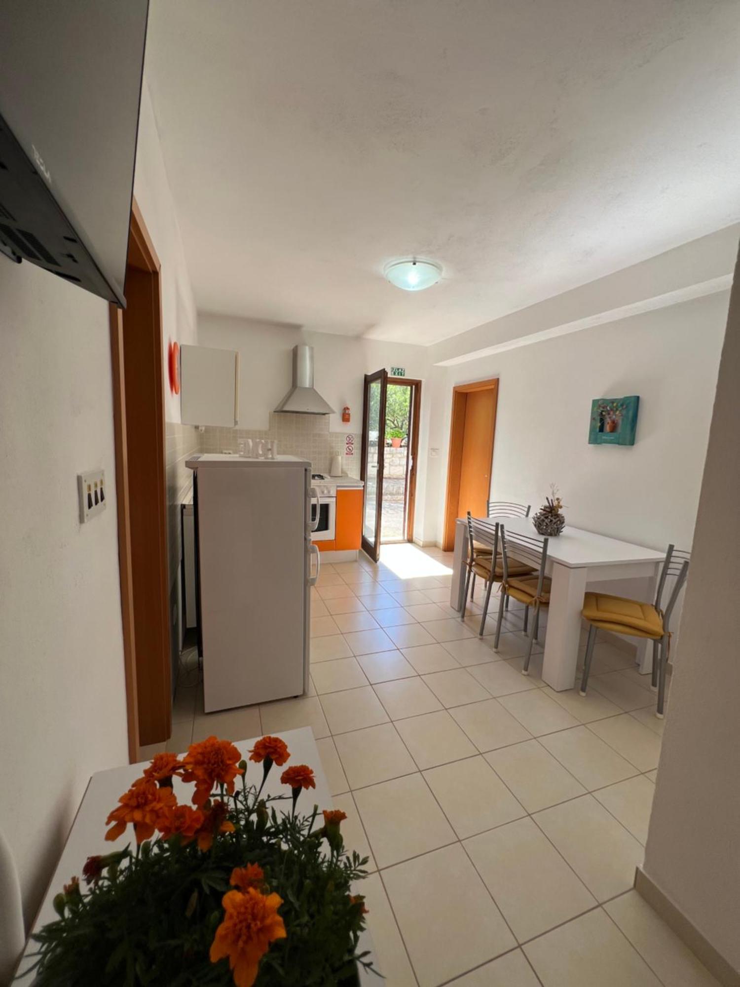 Apartment Viola Supetar Ngoại thất bức ảnh