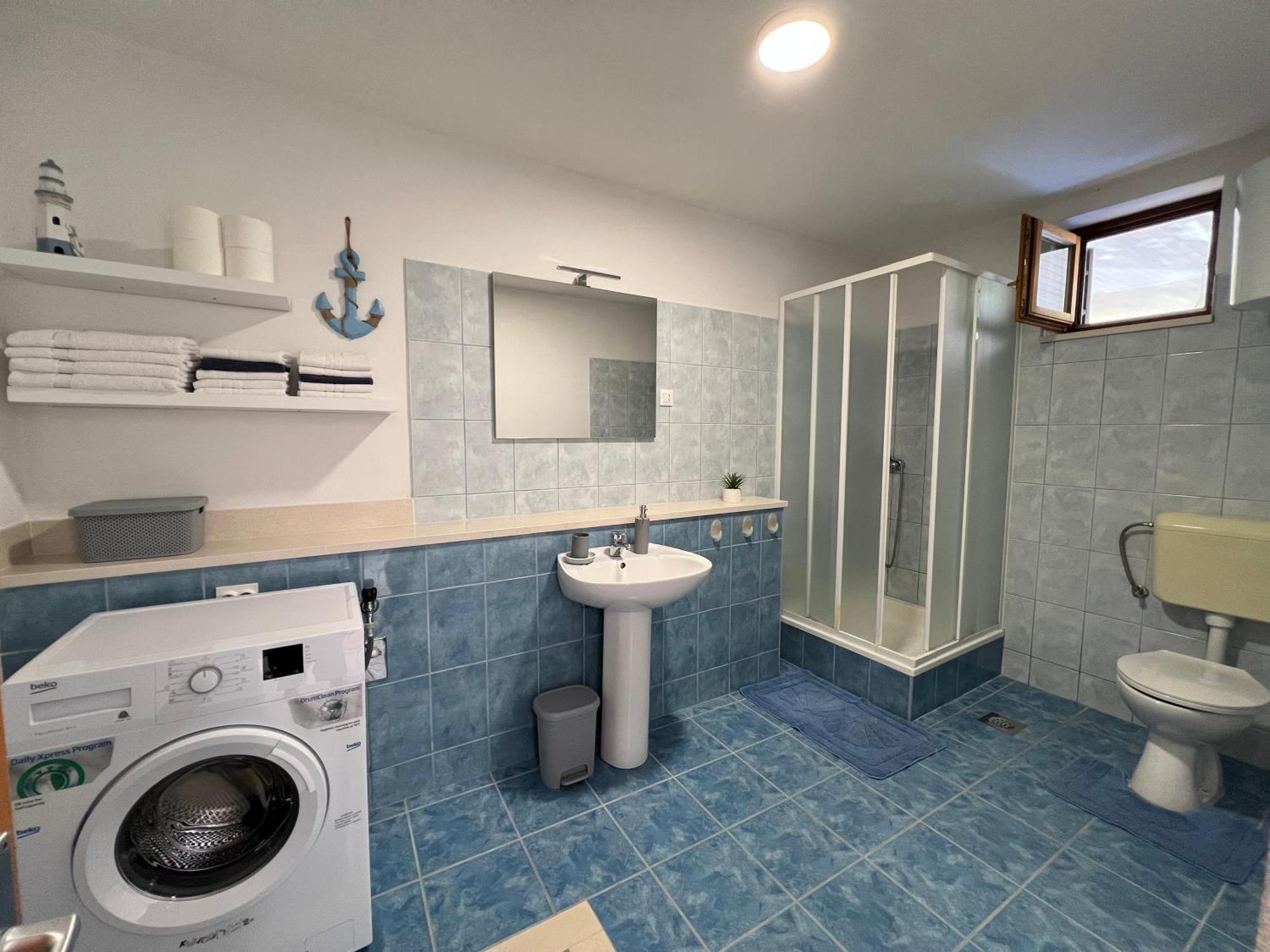 Apartment Viola Supetar Ngoại thất bức ảnh