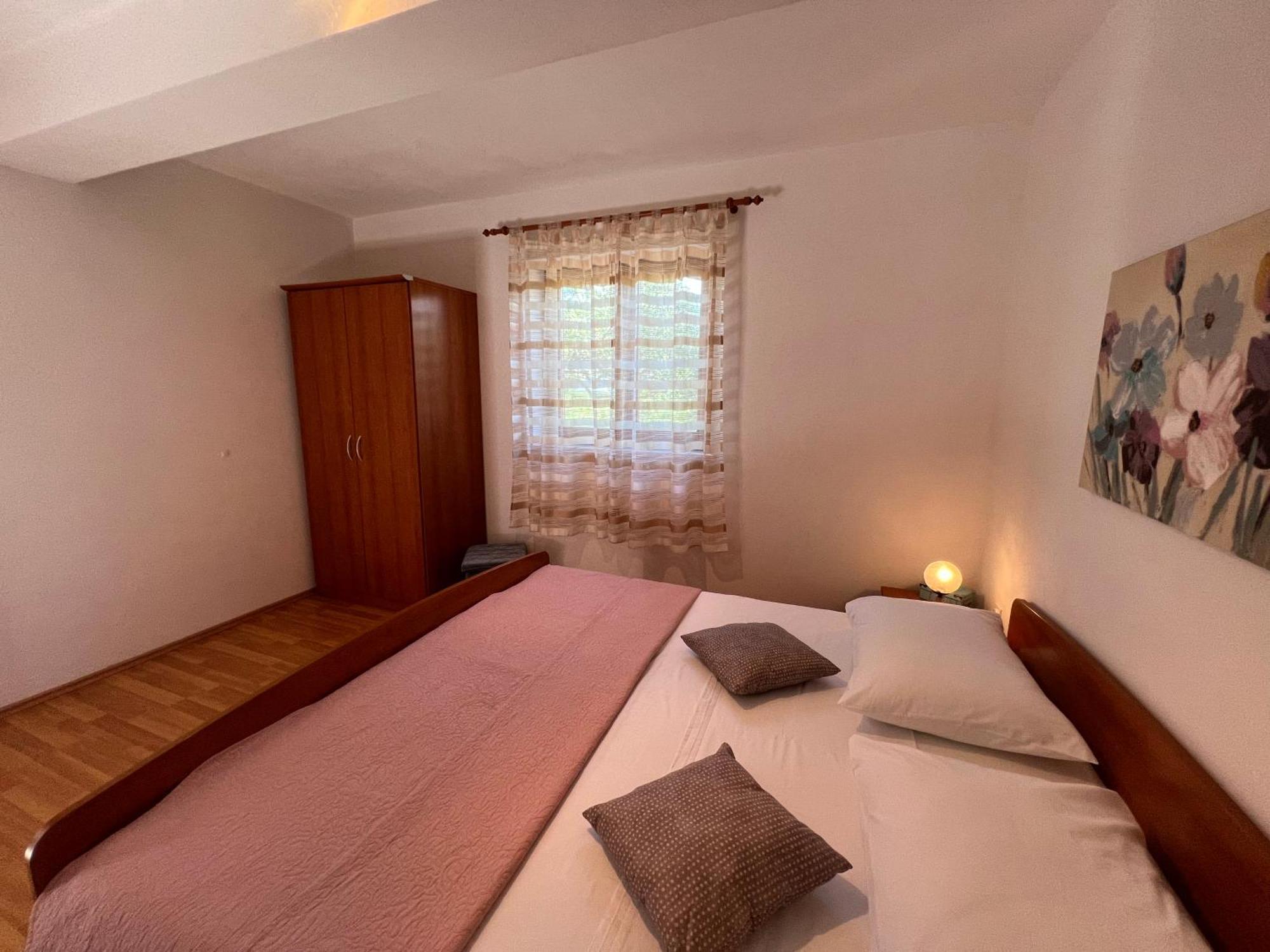 Apartment Viola Supetar Ngoại thất bức ảnh