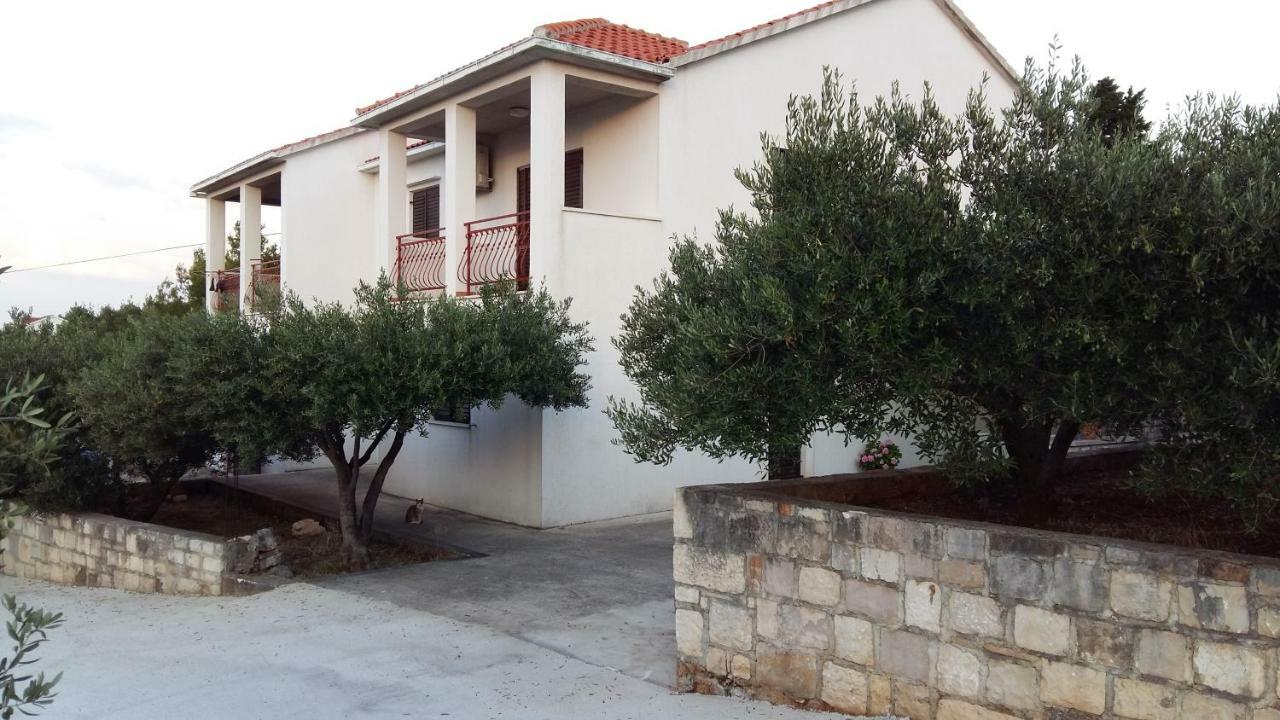 Apartment Viola Supetar Ngoại thất bức ảnh